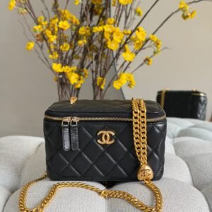 Chanel vanity